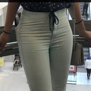 Hollister high rise Jean's